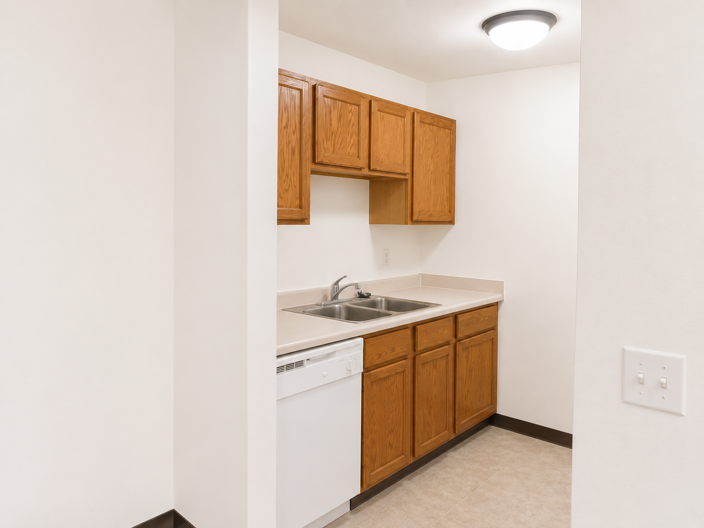 Sun Prairie Apartment: 242 Amber Trl