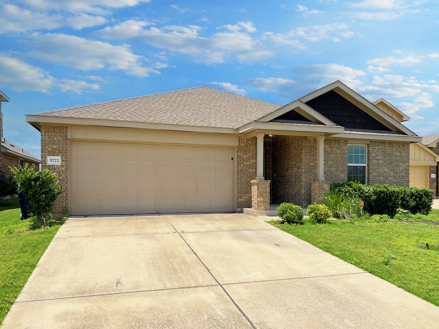 Round Rock House: 5772 Corsica Loop
