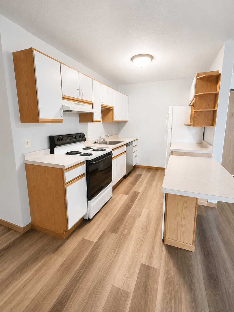 Tomah Apartment: 202 Murdock St