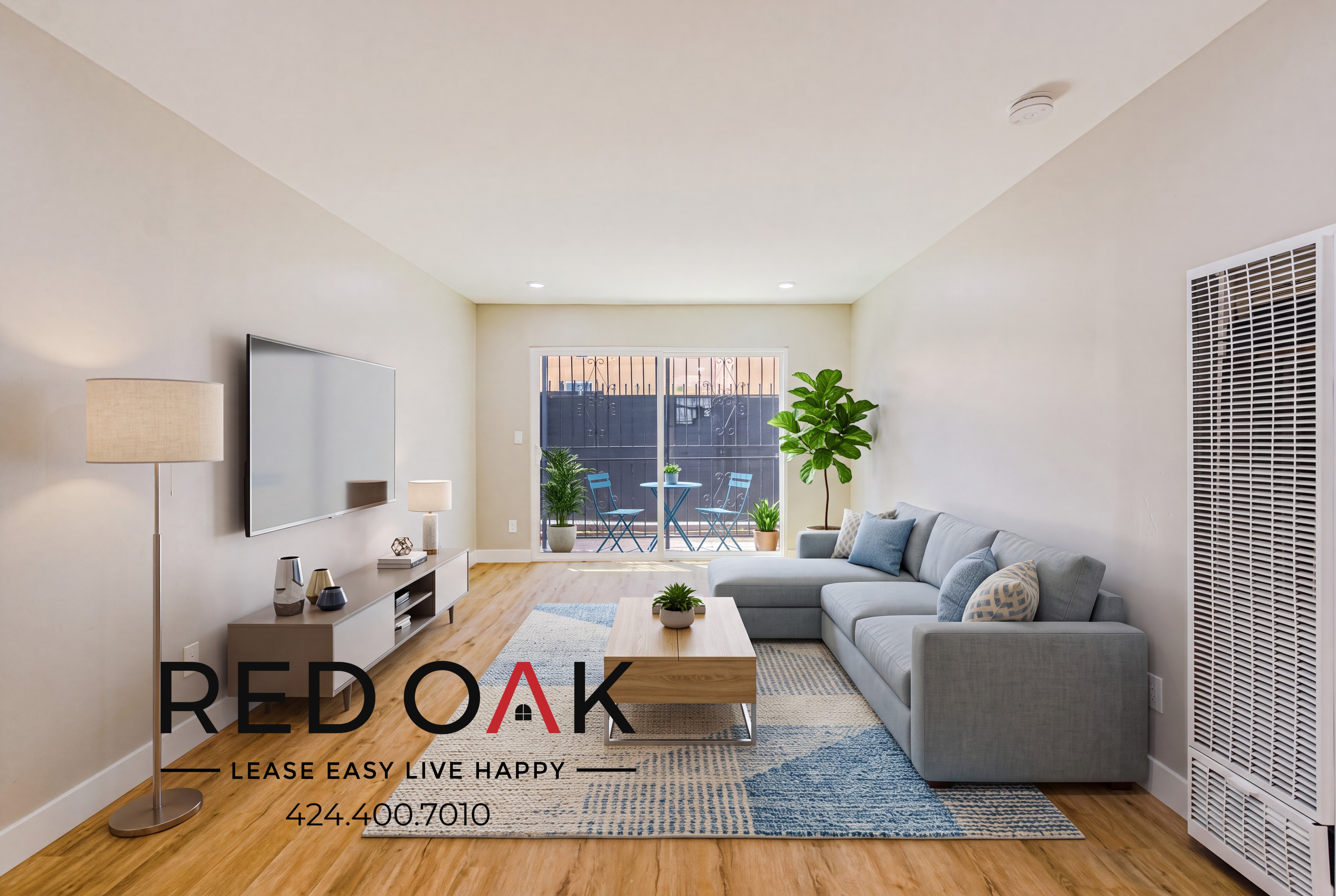 Los Angeles Condo: 921 W. 82nd Street