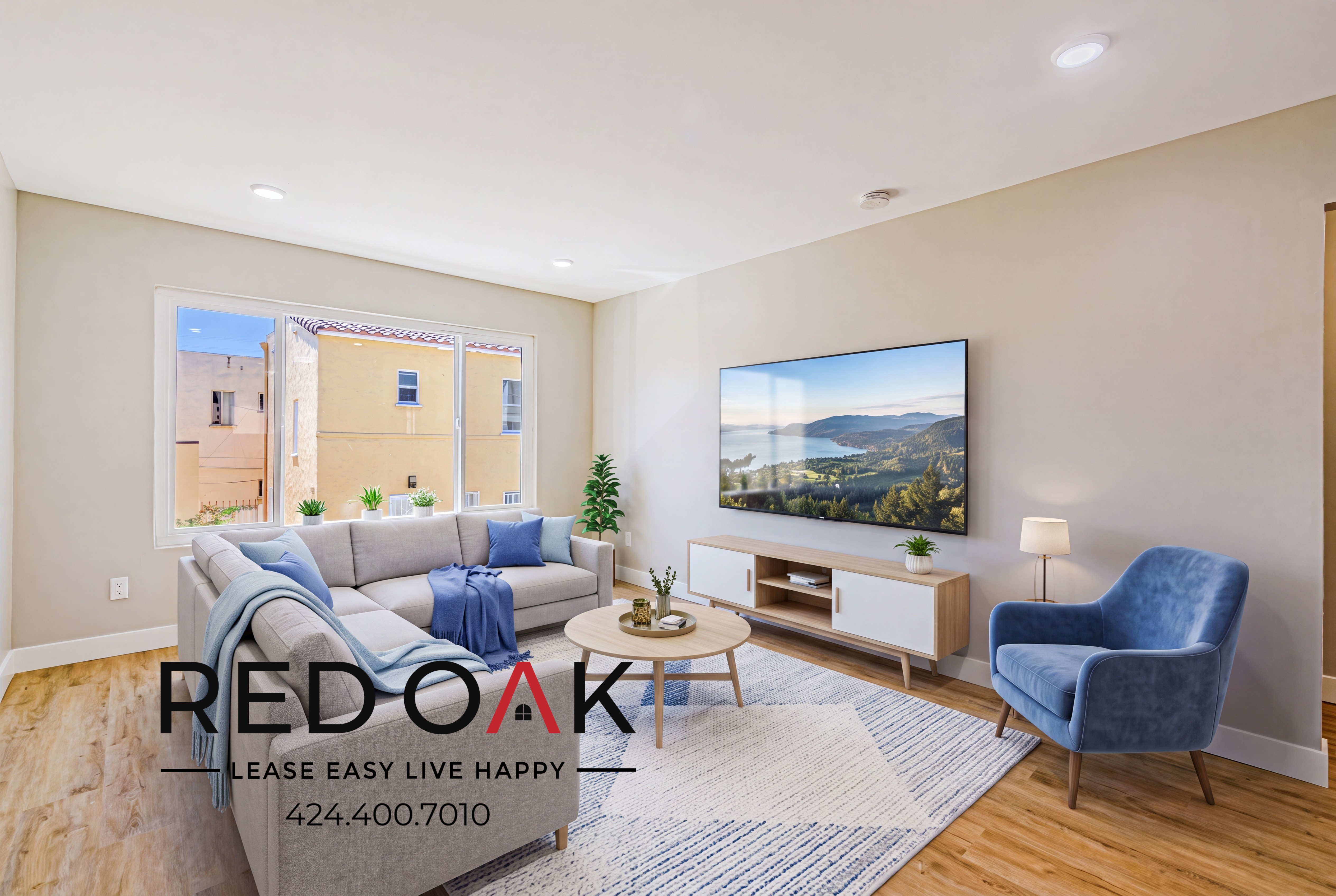 Los Angeles Condo: 921 W. 82nd Street