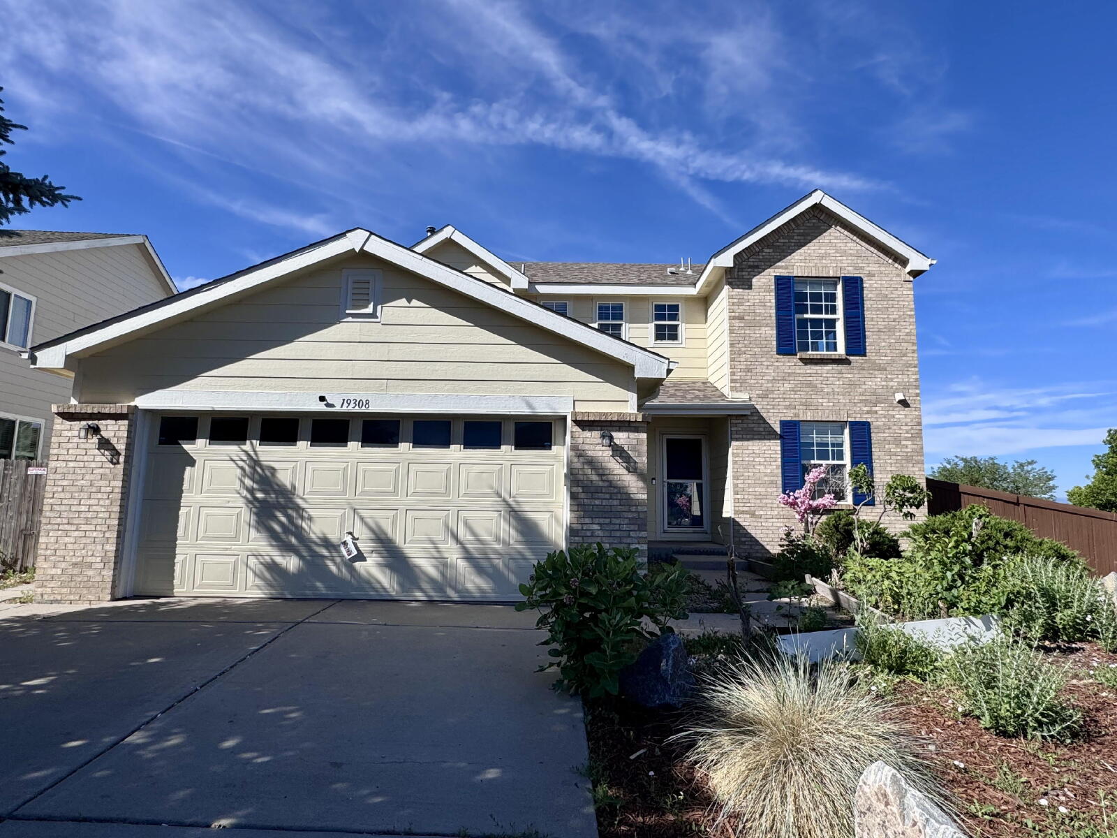 Aurora House: 19308 E Dickenson Pl