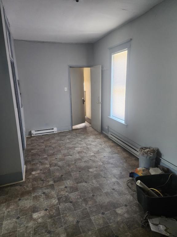 Freeport Condo: 221 1/2 W Exchange St, apt 2r
