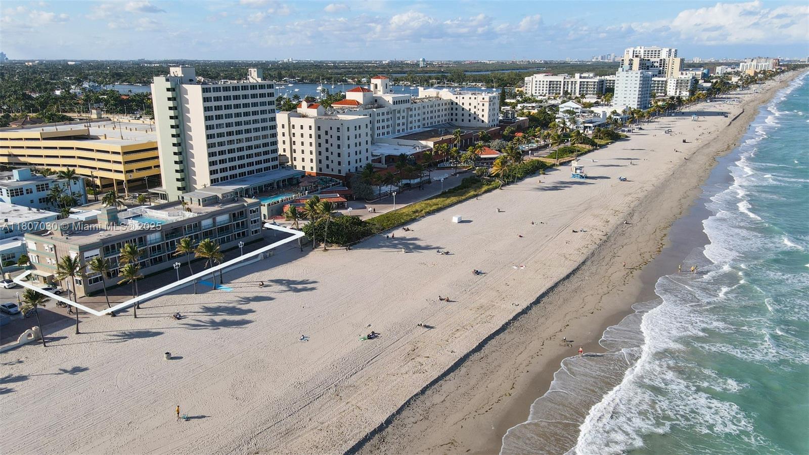 Hollywood Condo: 201 Van Buren St # 101, Hollywood FL 33019