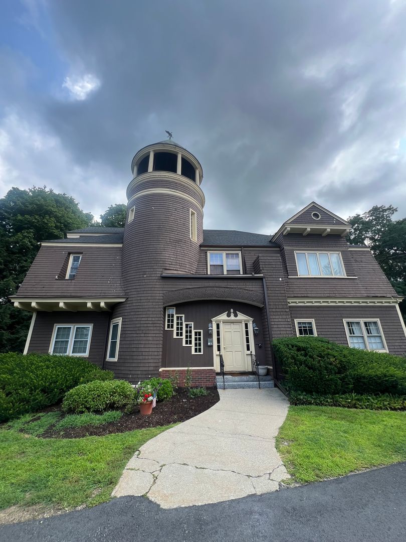 North Andover Condo: 172 Chestnut st