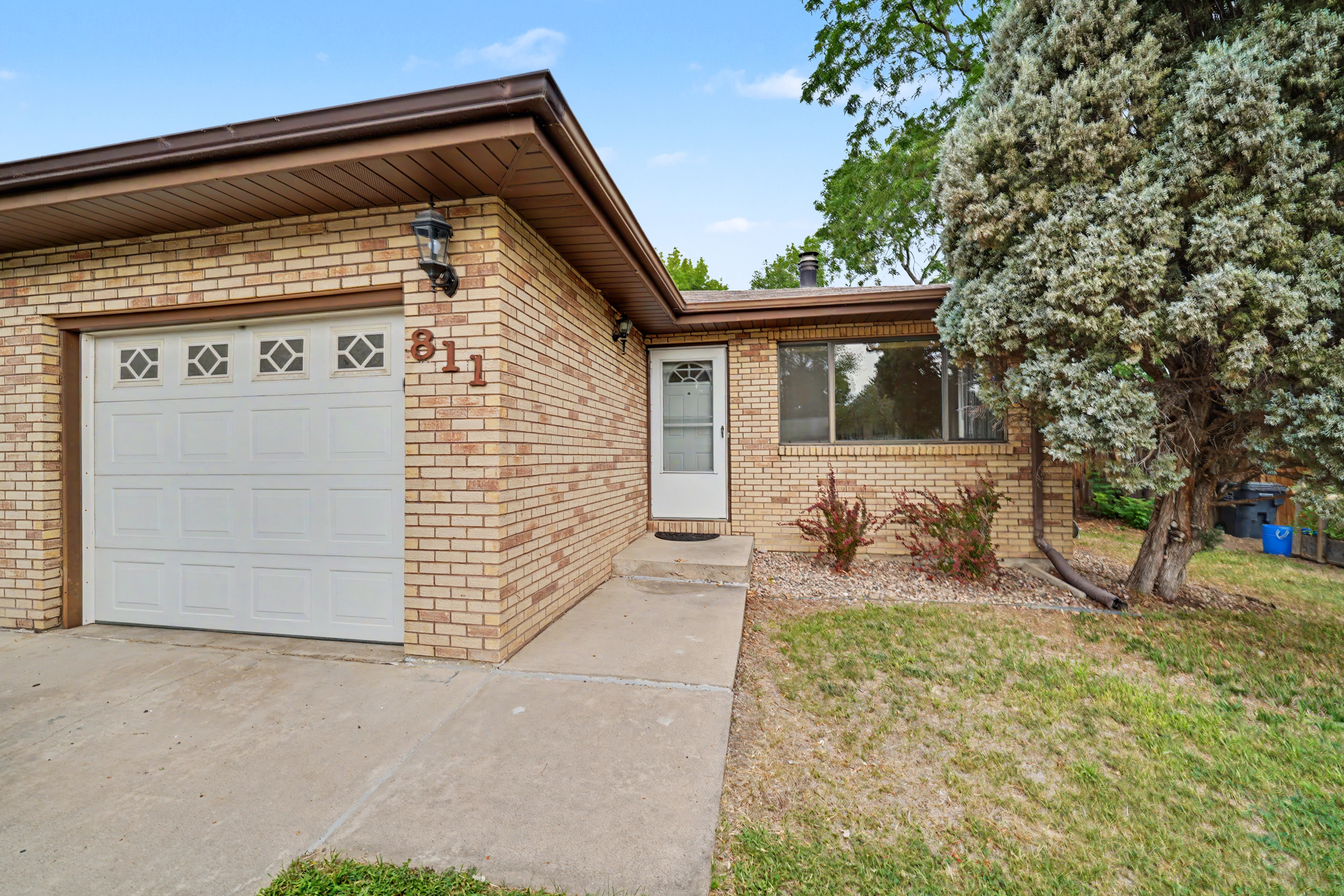 Loveland House: 811 Nyssa Drive