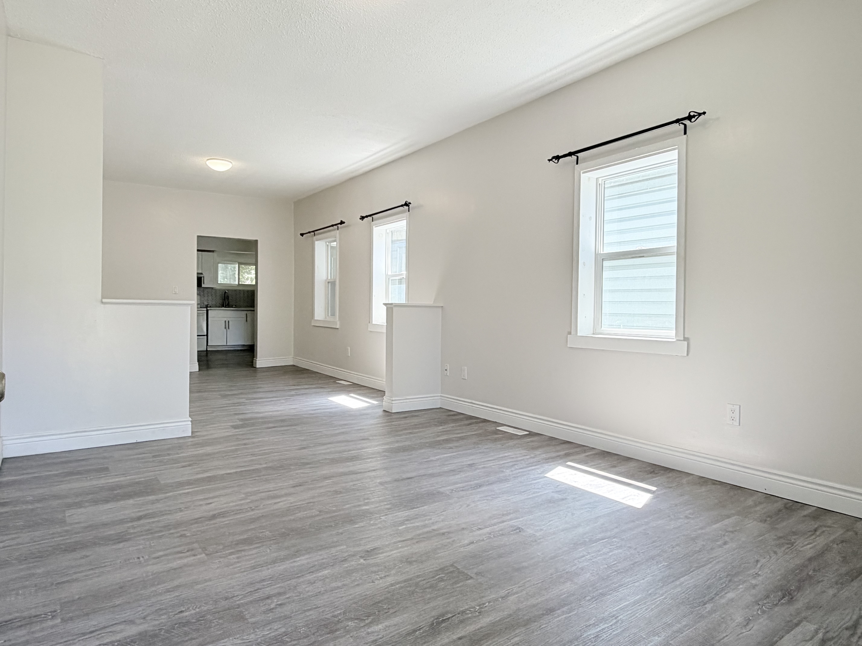 Windsor House: 476 Aylmer Ave