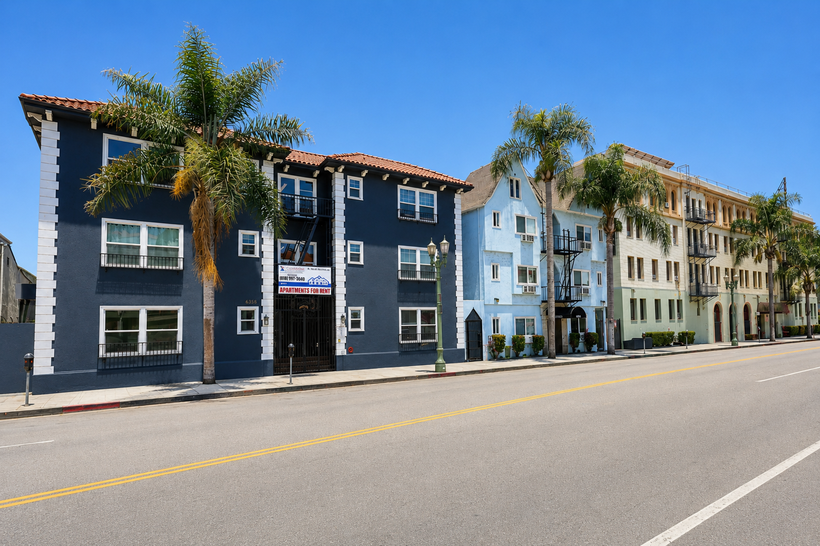 Los Angeles Condo: 6358 Yucca St