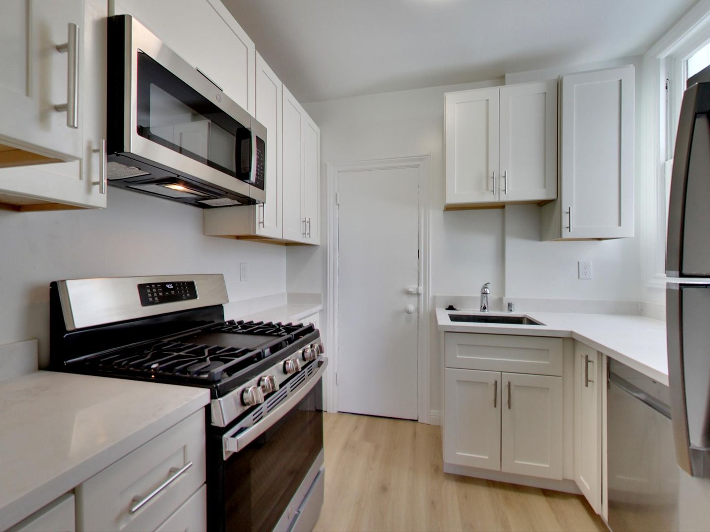 San Francisco Condo: 1111 Jones Street