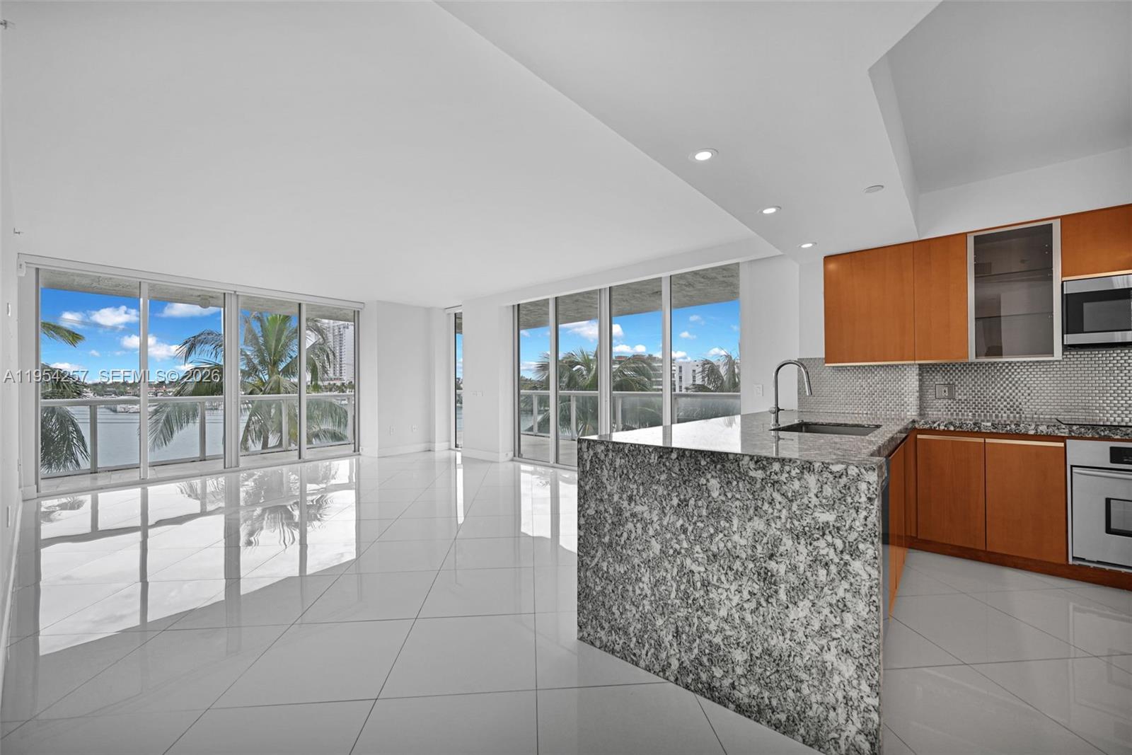 Miami Beach Condo: 10 VENETIAN WAY # 404, Miami Beach FL 33139