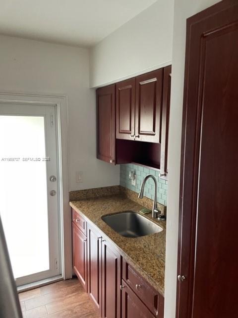 Miami Beach Condo: 2121 Biarritz Dr # 5, Miami Beach FL 33141