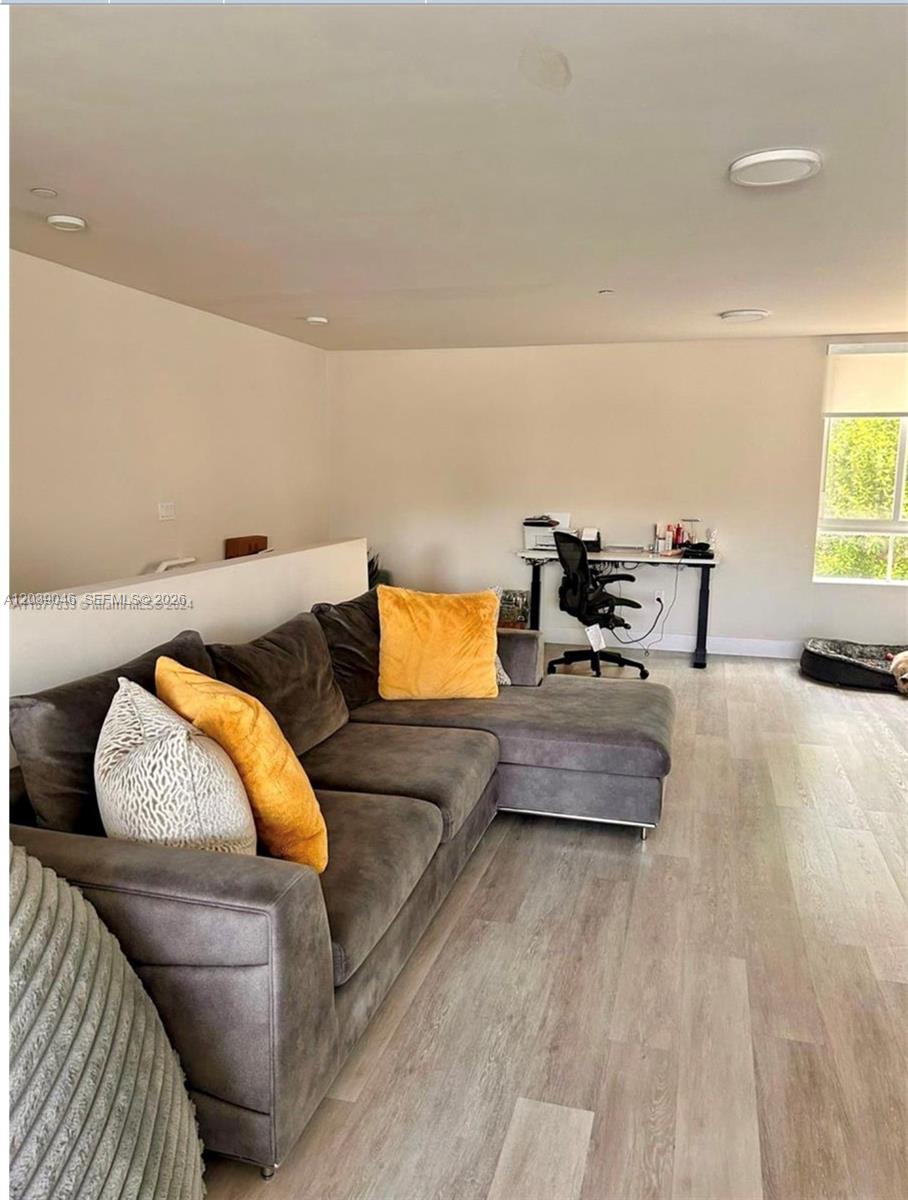 Miami Condo: 2561 NE 193rd St # 1201, Miami FL 33180