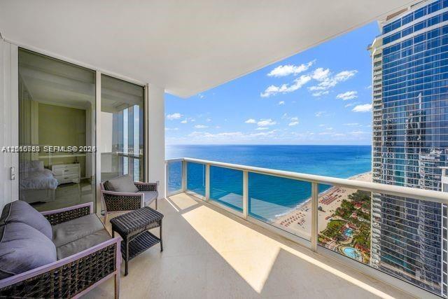Sunny Isles Beach Condo: 18101 Collins Ave # 4702, Sunny Isles Beach FL 33160