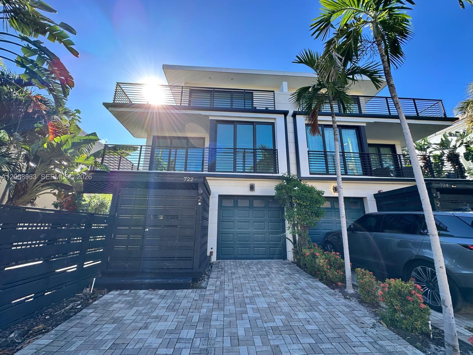 Fort Lauderdale Condo: 722 NE 15th Ave # 2, Fort Lauderdale FL 33304