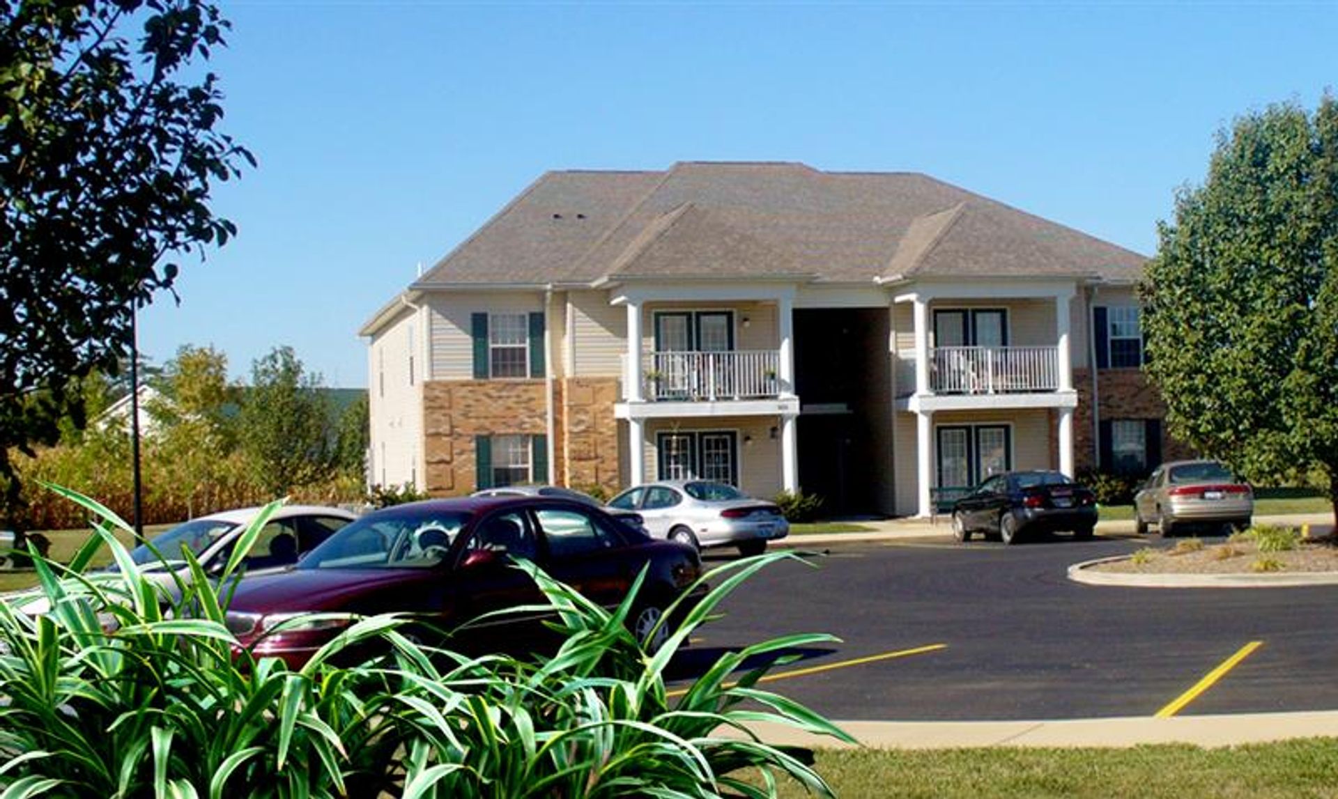 Greenville Apartment: 1601 Crown Rd