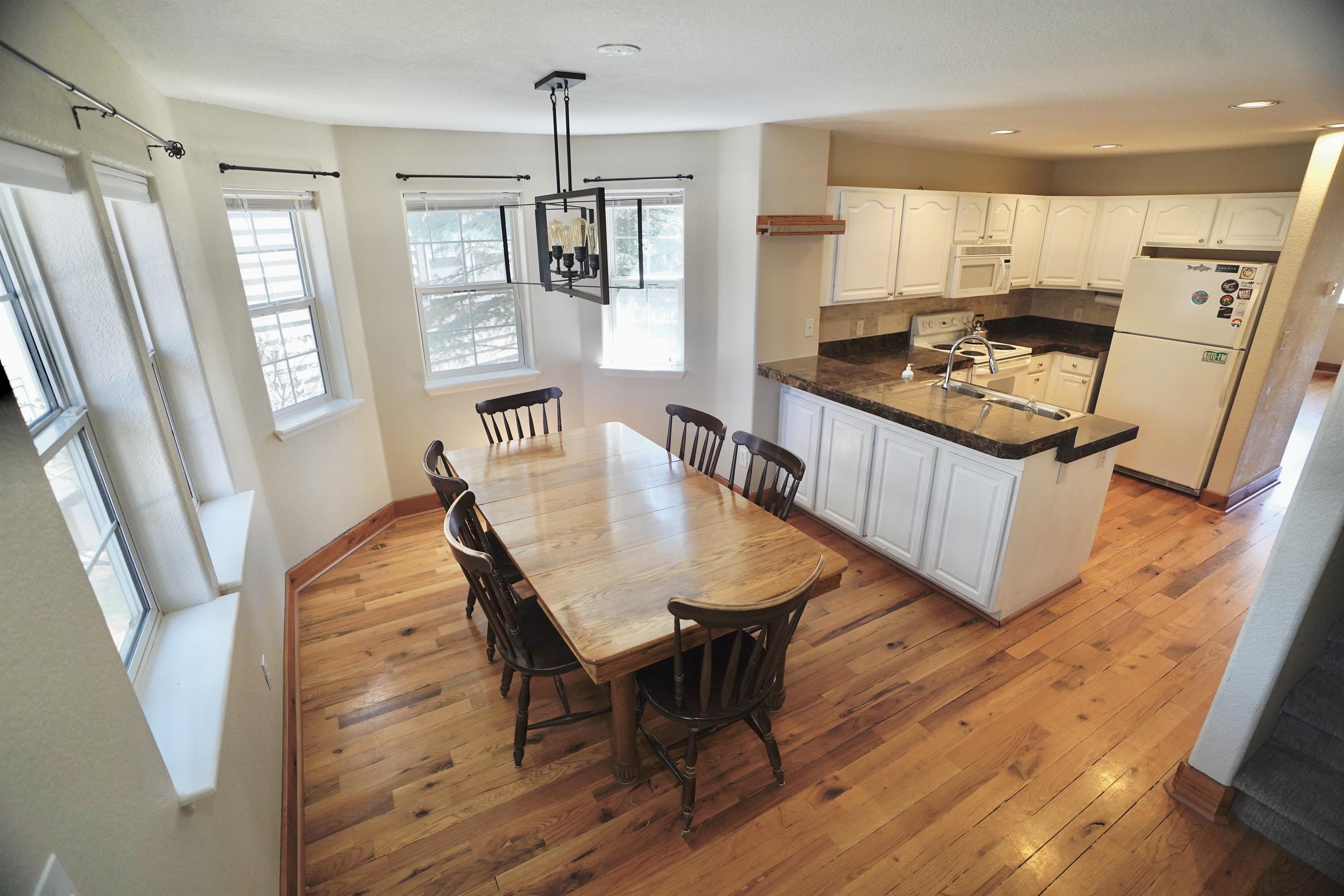 Eagle House: 45 Christian Ct