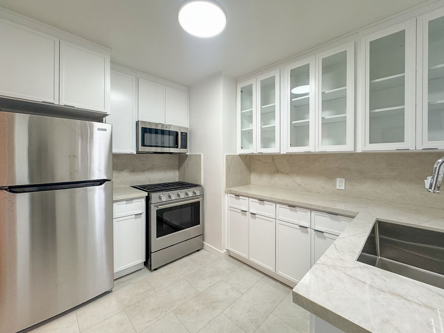 Santa Monica Condo: 402 - 406