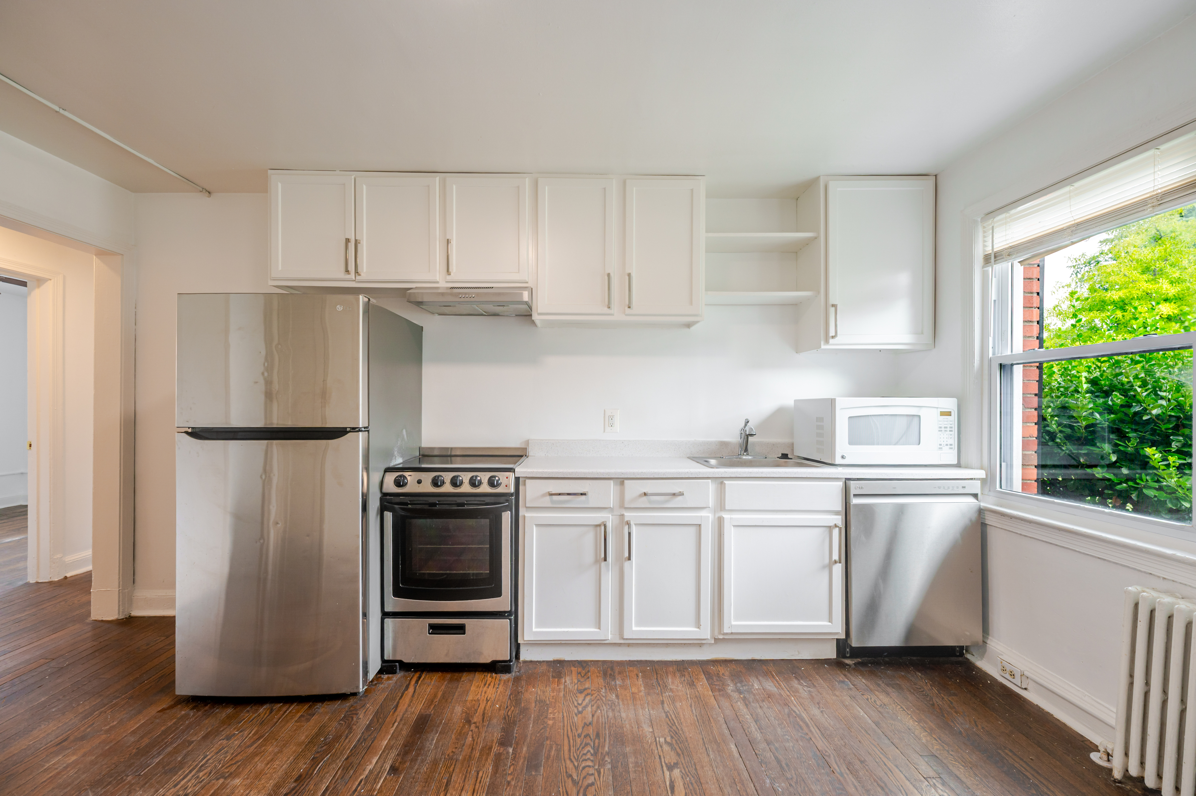 Washington Condo: 2425 E St NE