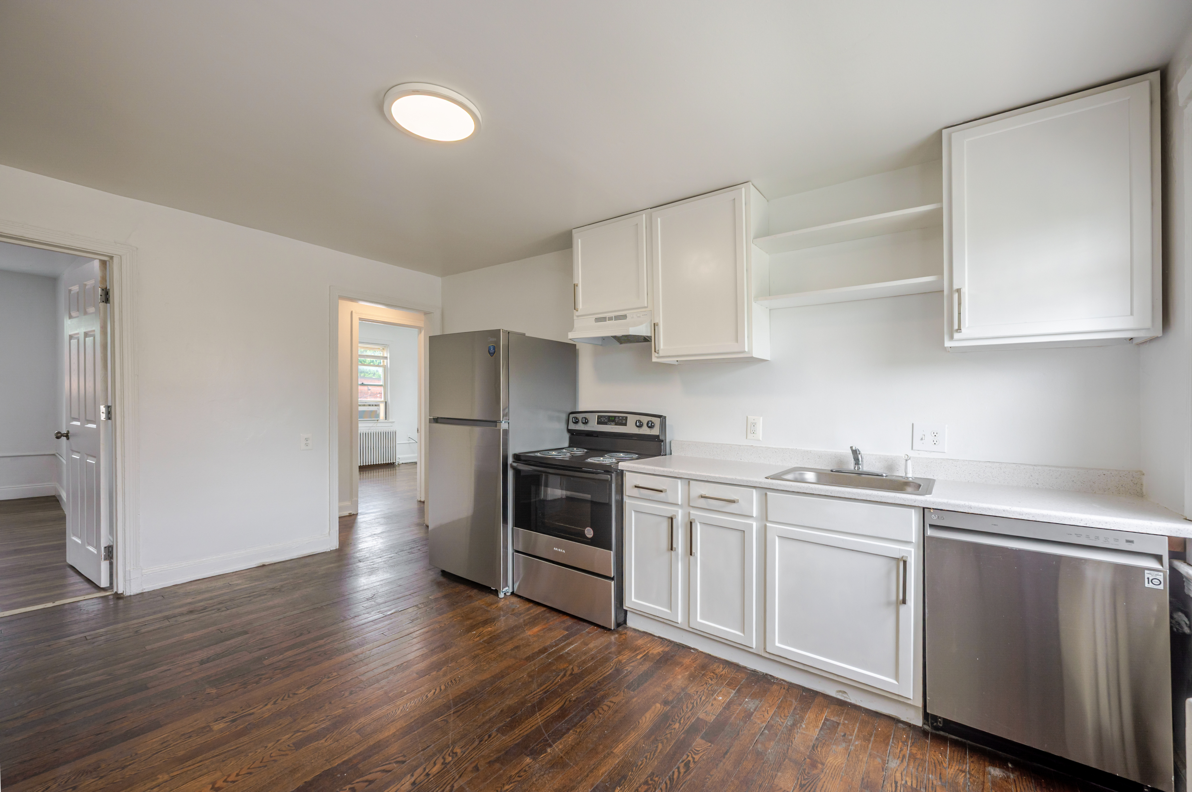 Washington Condo: 2425 E St NE