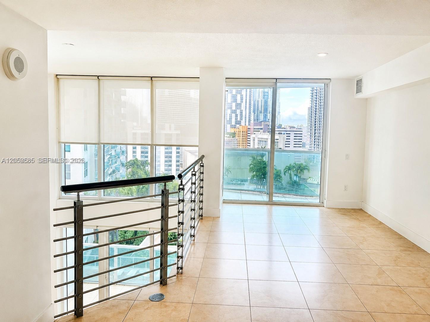 Miami Condo: 41 SE 5th St # 907, Miami FL 33131