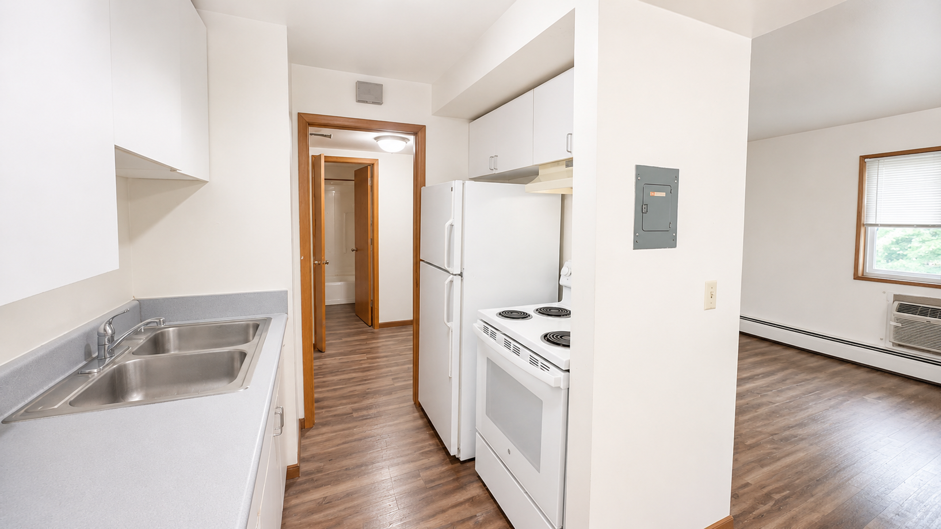 Madison Apartment: 1001 GILBERT Rd