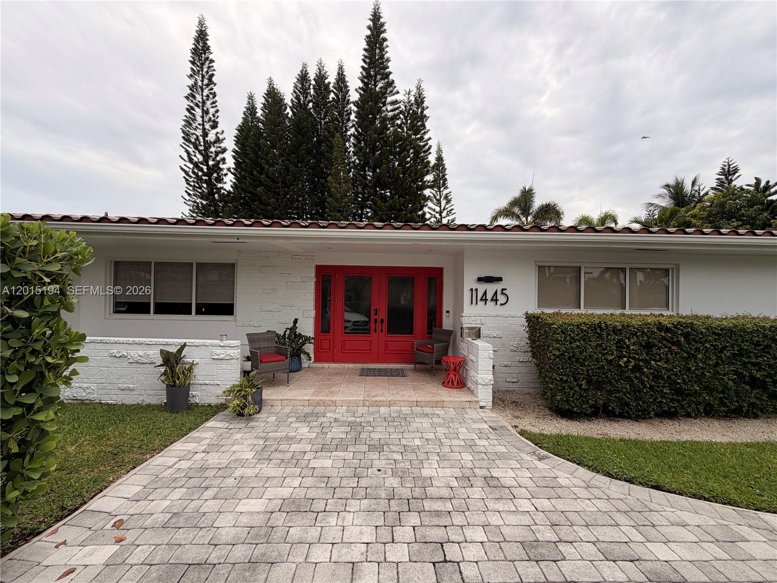 North Miami Condo: 11445 N Bayshore Dr, North Miami FL 33181