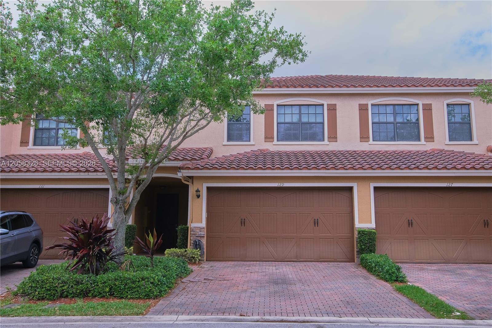 Plantation Condo: 129 Riverwalk Cir E, Plantation FL 33325
