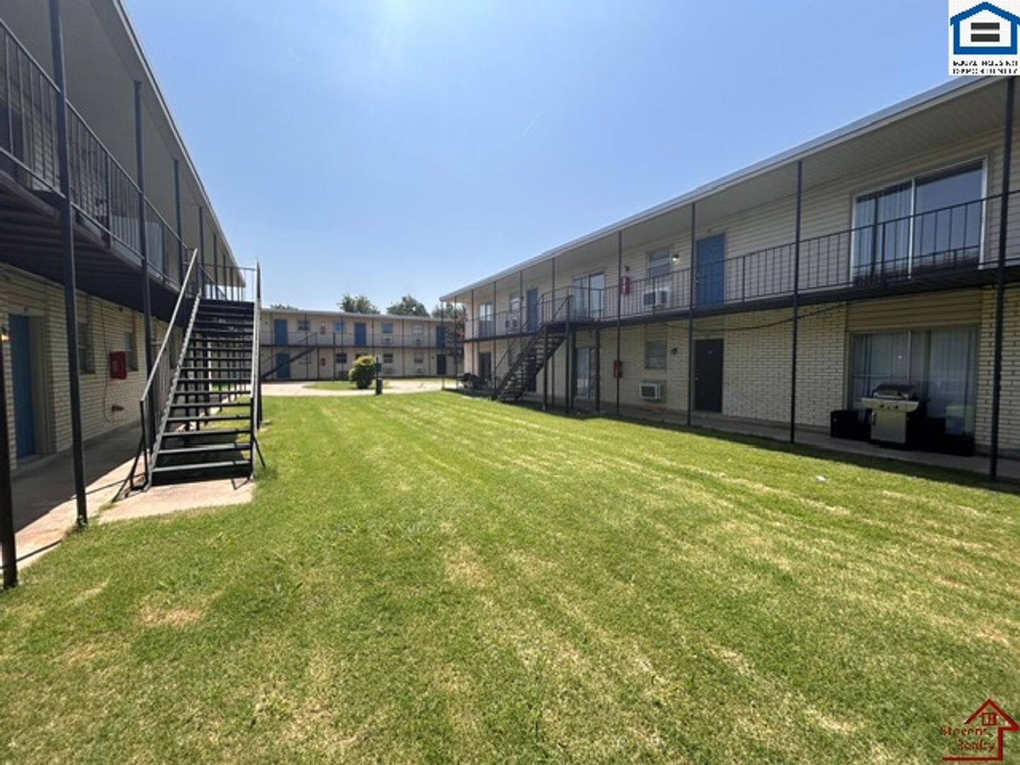 Lawton Apartment: 1314 NW Irwin Ave