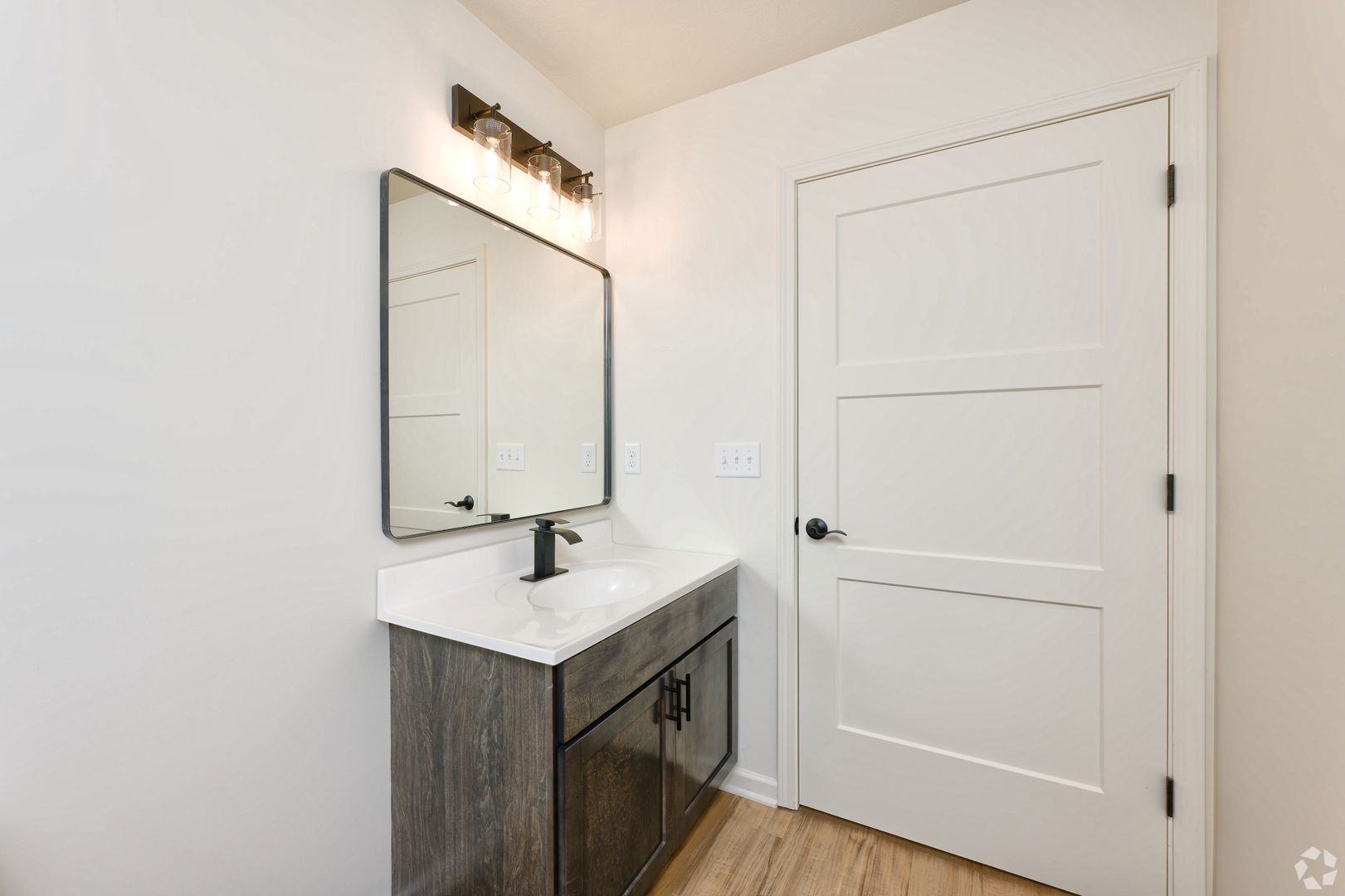 North Chili Condo: 81 Arthurian Way