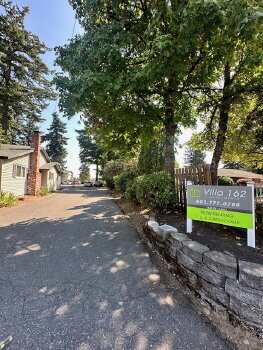 Portland Apartment: 1640 SE 162nd Ave