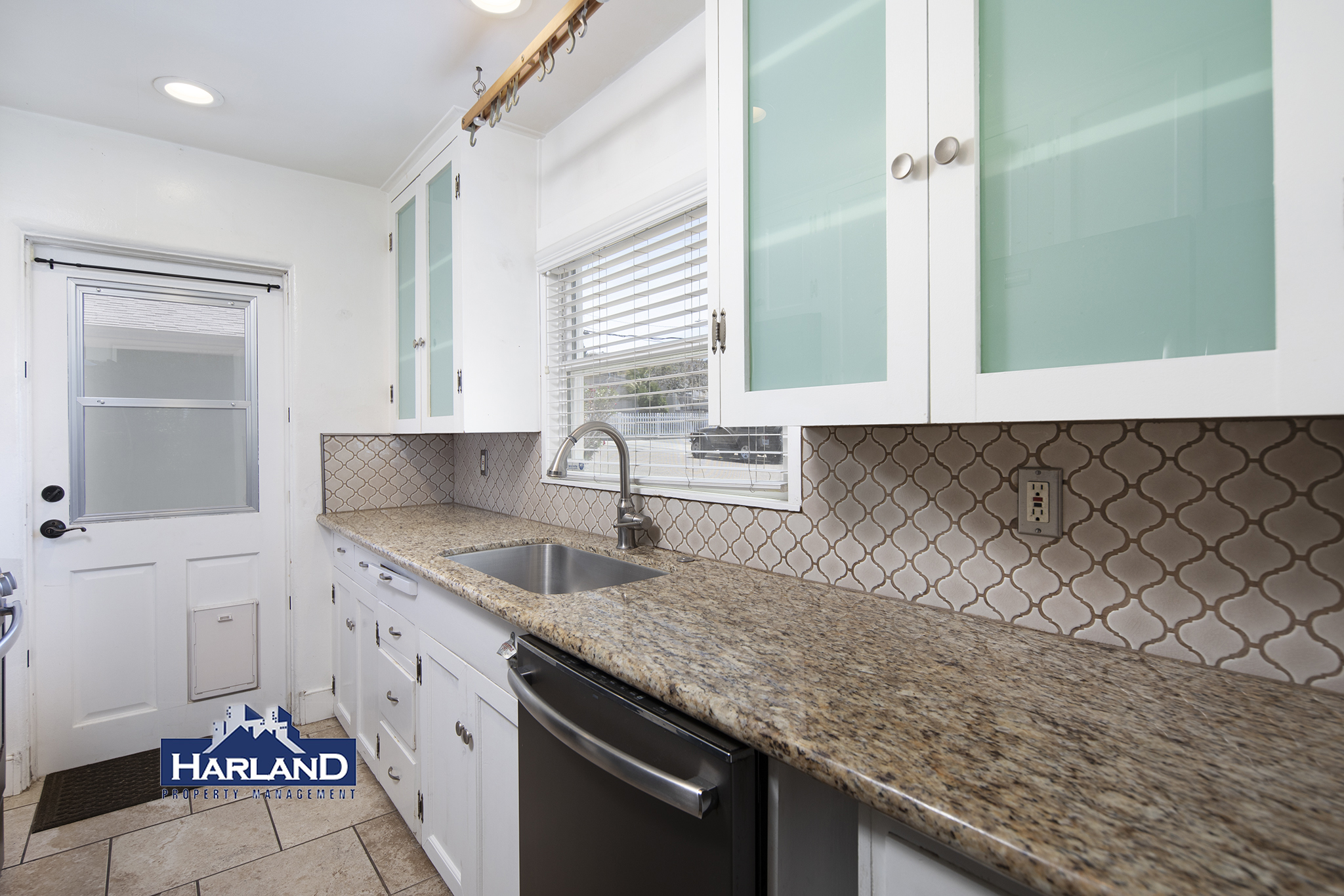 La Mesa House: 4255 Parks Ave