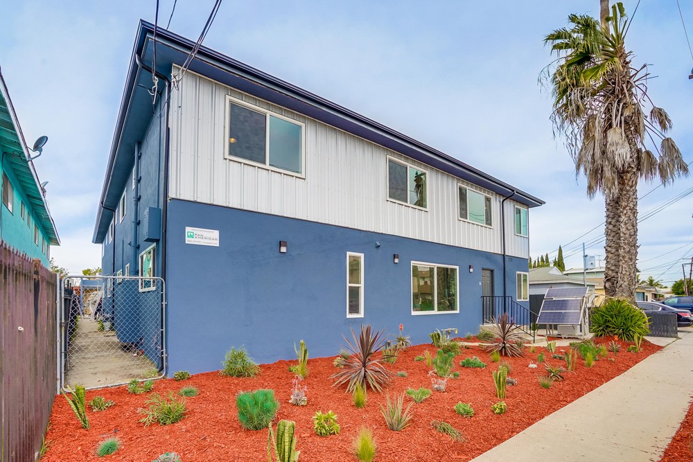 Hawthorne Apartment: 11853 Manor Dr