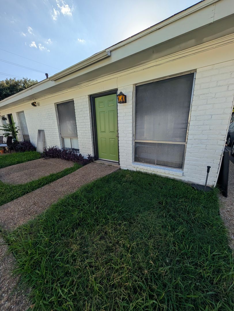 Austin Condo: 618 West 51st Street