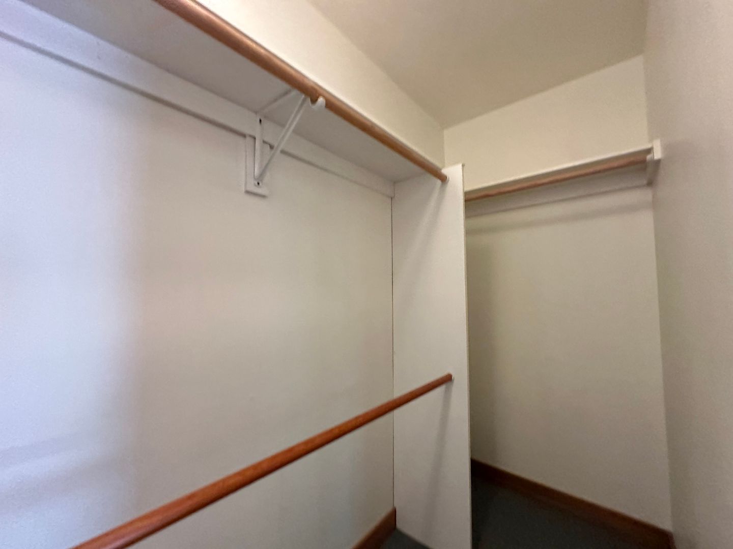 North Hills Condo: 15708 Rayen Ave