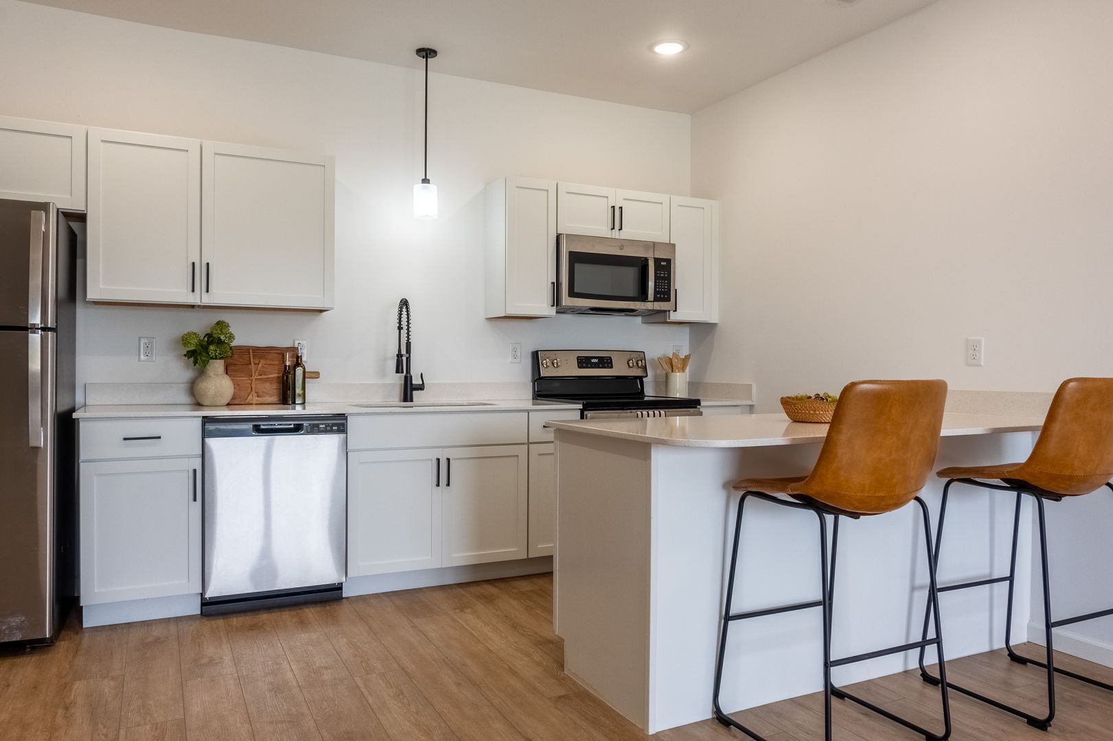 Wright City Apartment: 100 Parkview Dr