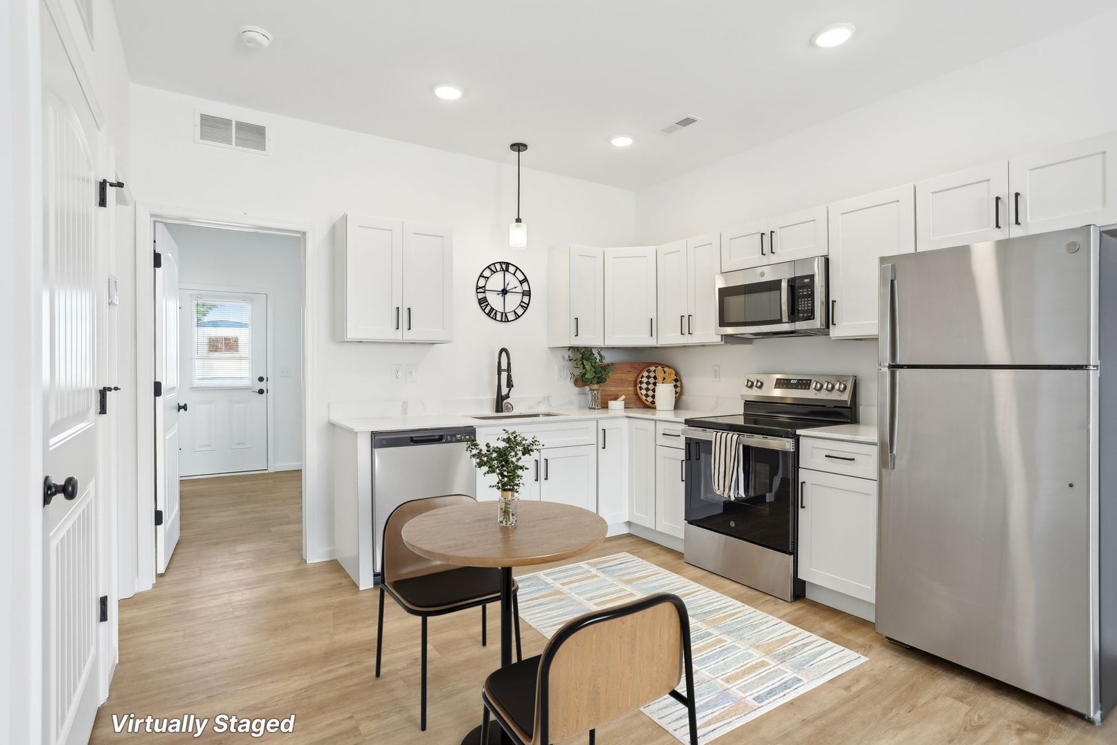Moscow Mills Apartment: 100 Rose Ann Ave