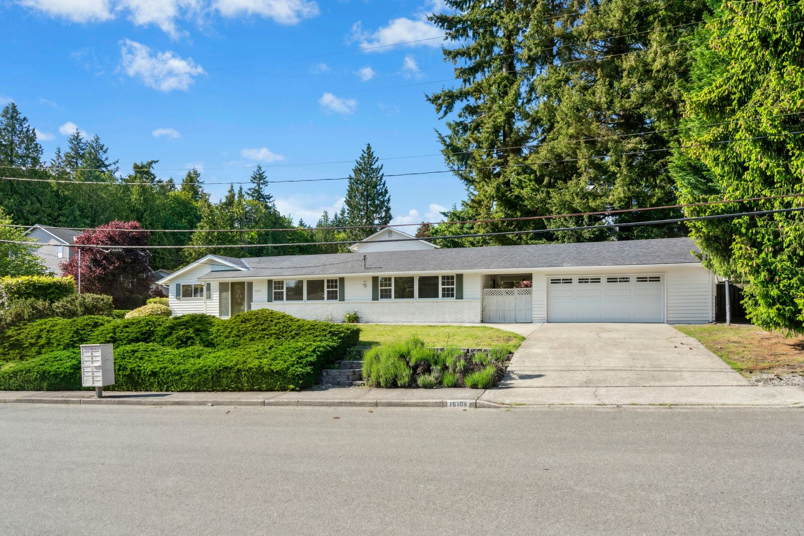 Redmond House: 16104 NE 99th St,