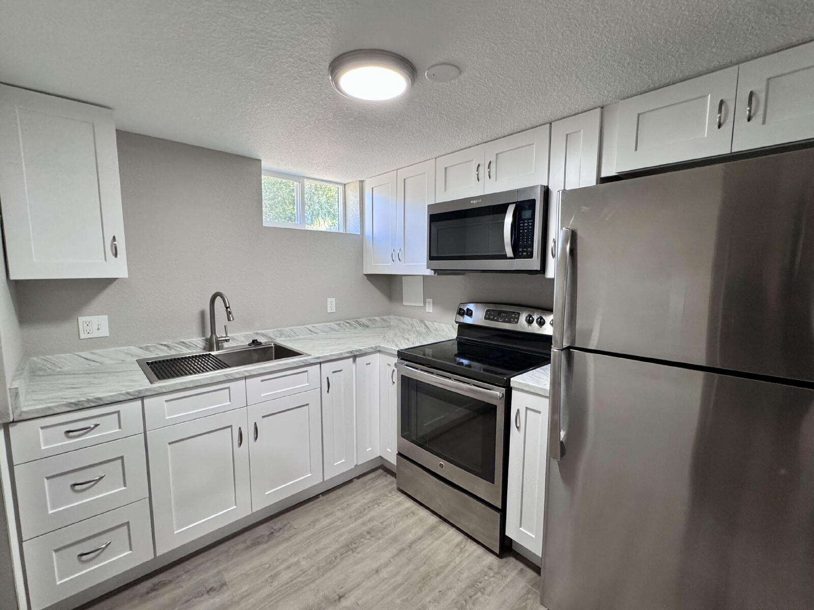Englewood Condo: 4886 S Logan St