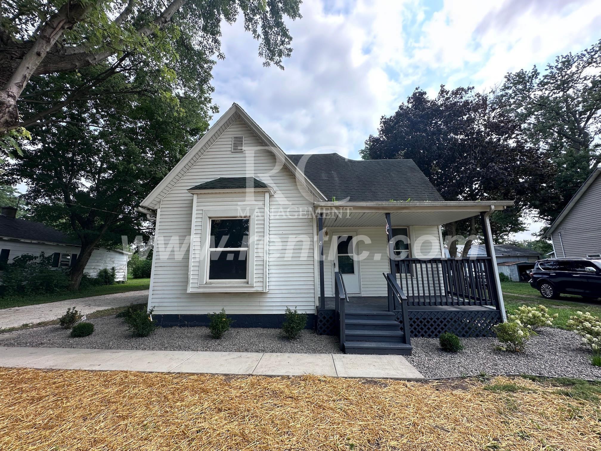 Bismarck House: 8 South