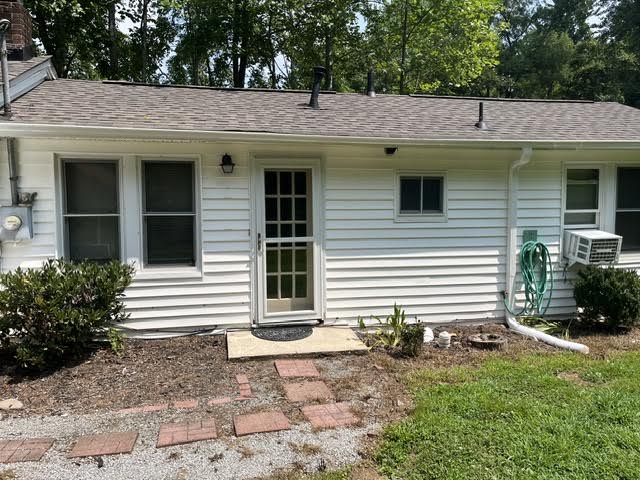 Hendersonville House: 314 Jordan Street