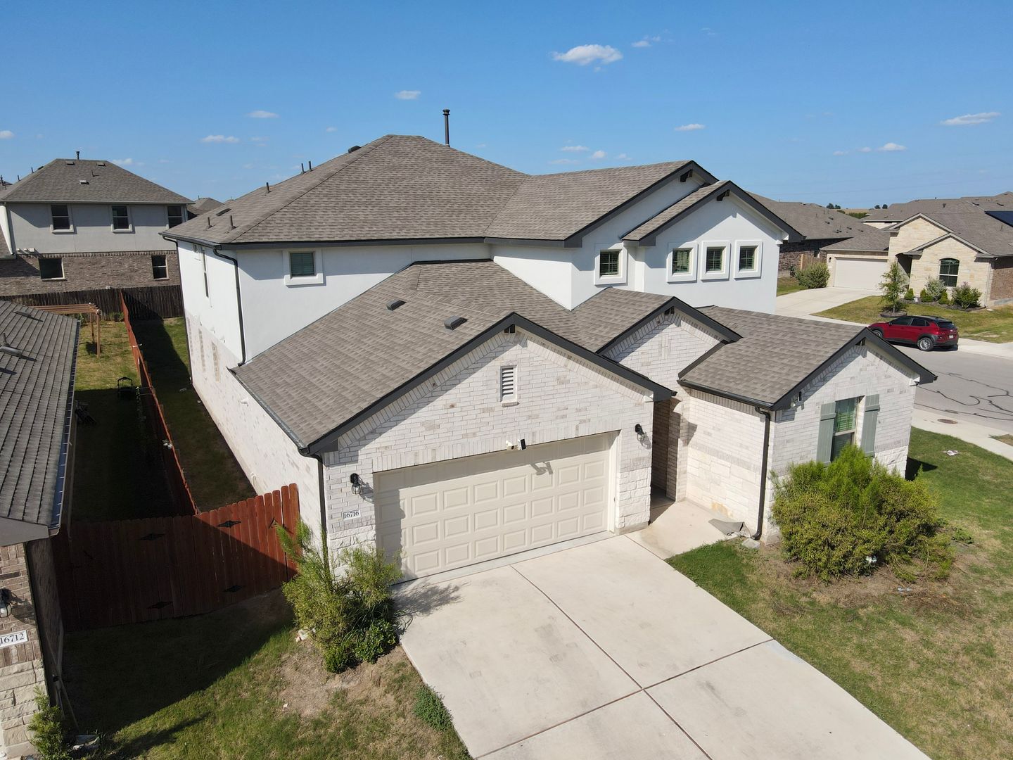 Pflugerville House: 16716 Casa Anna Dr