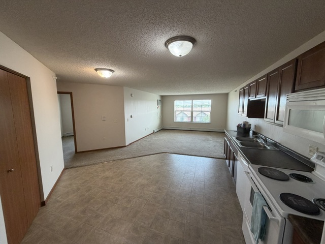 Alexandria Apartment: 4727 Arbor Xing