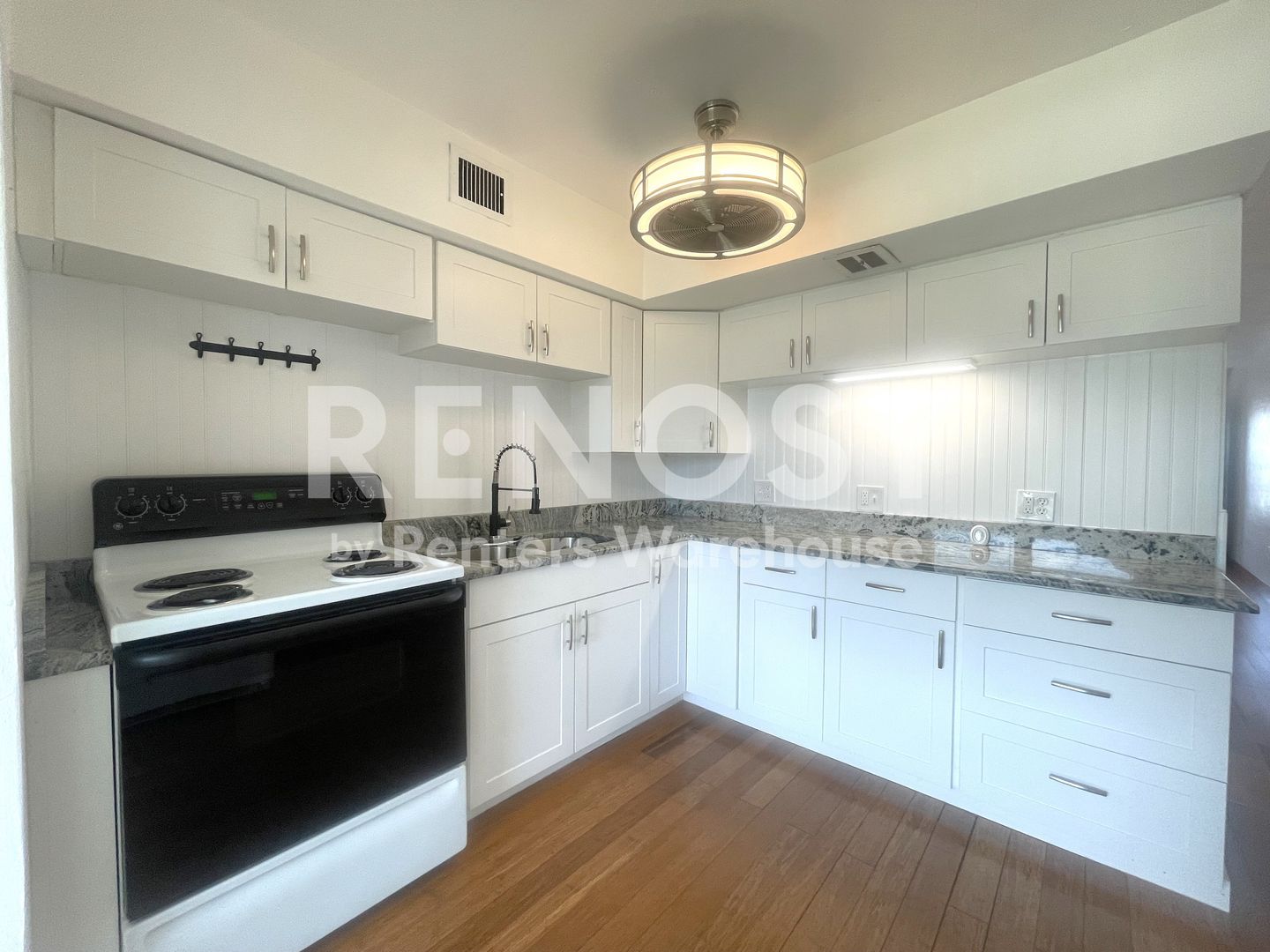 Clearwater House: 2433 Brazilia Dr