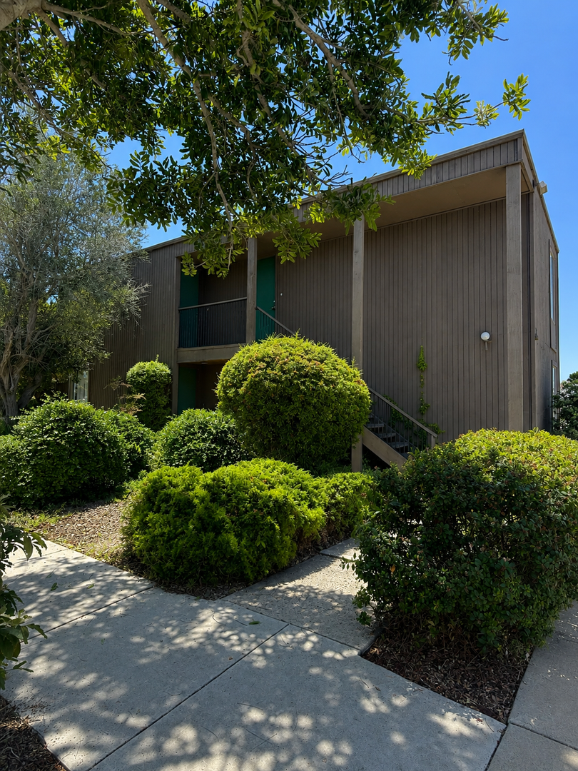 San Diego Condo: 4718 Kenmore Terrace