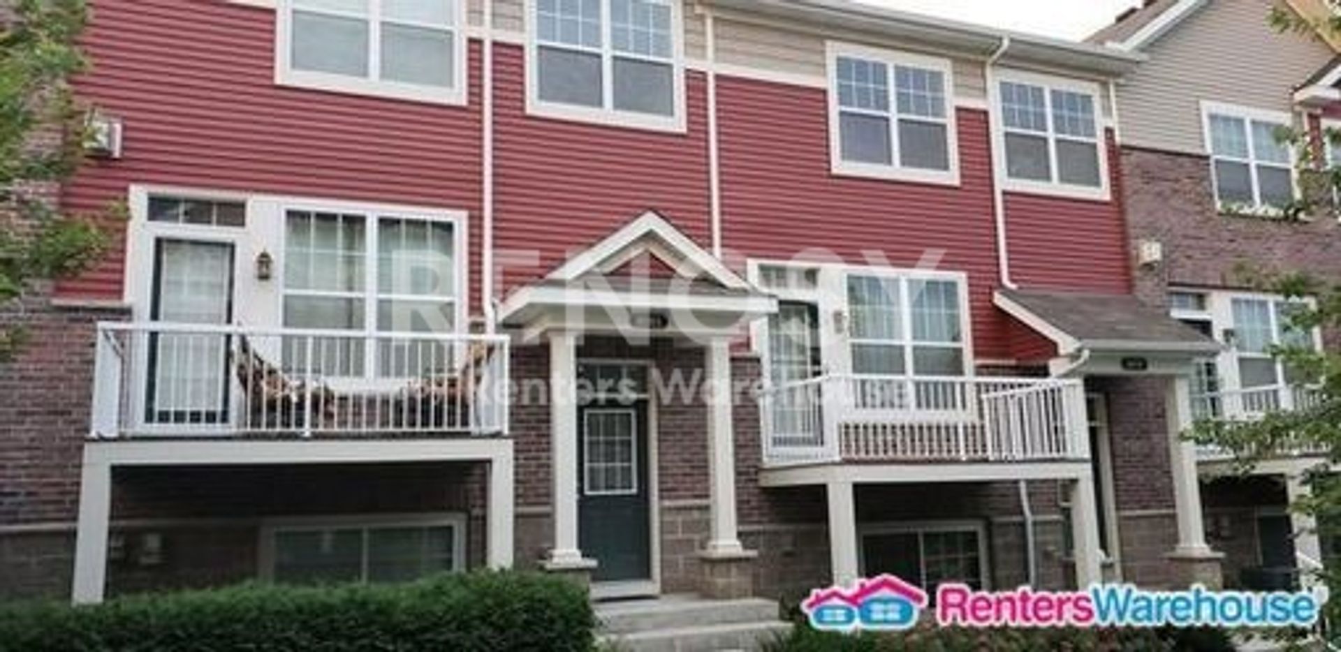 Maple Grove House: 16981 72nd Ave N
