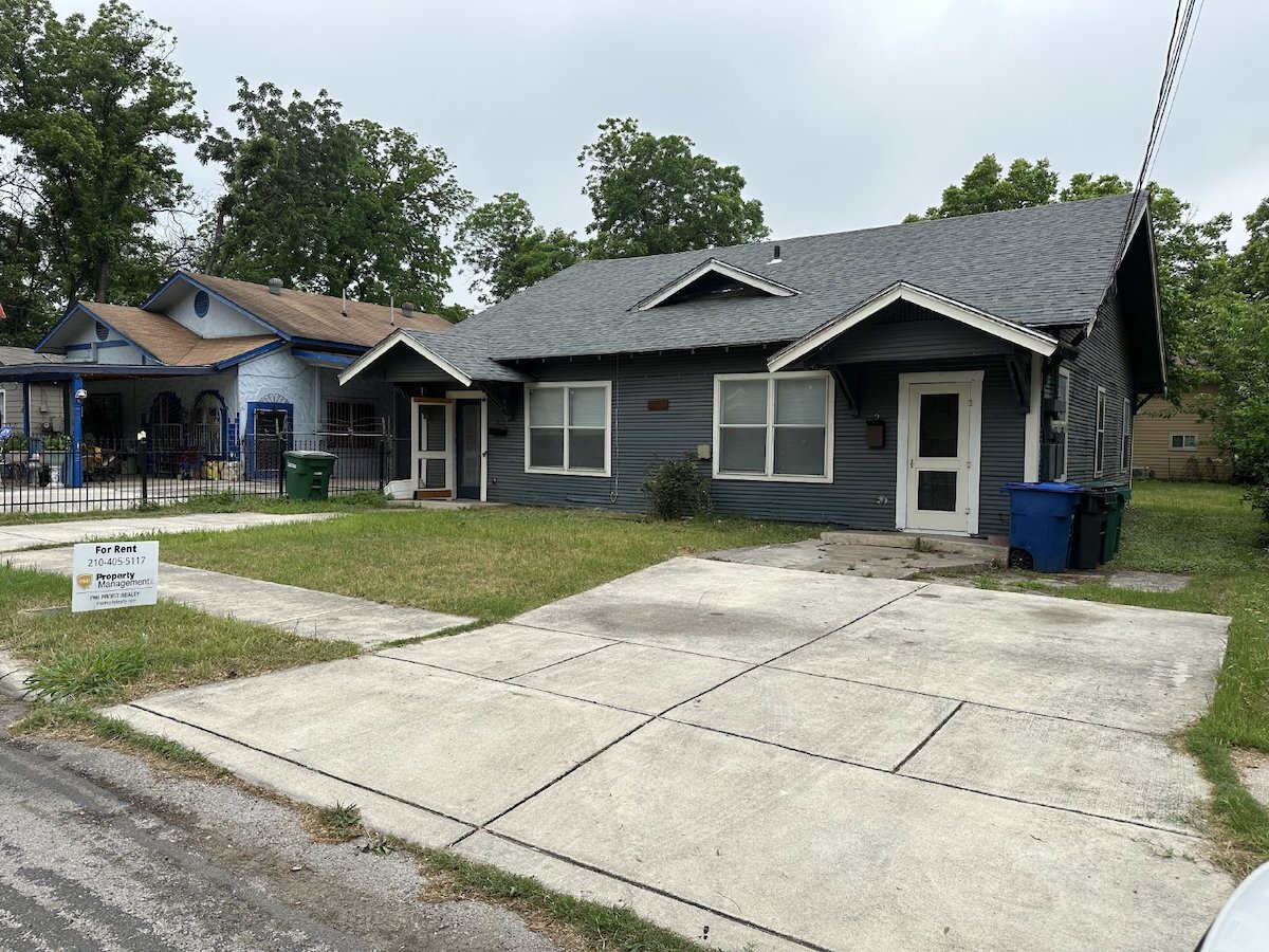 San Antonio Condo: 239 Taft Blvd