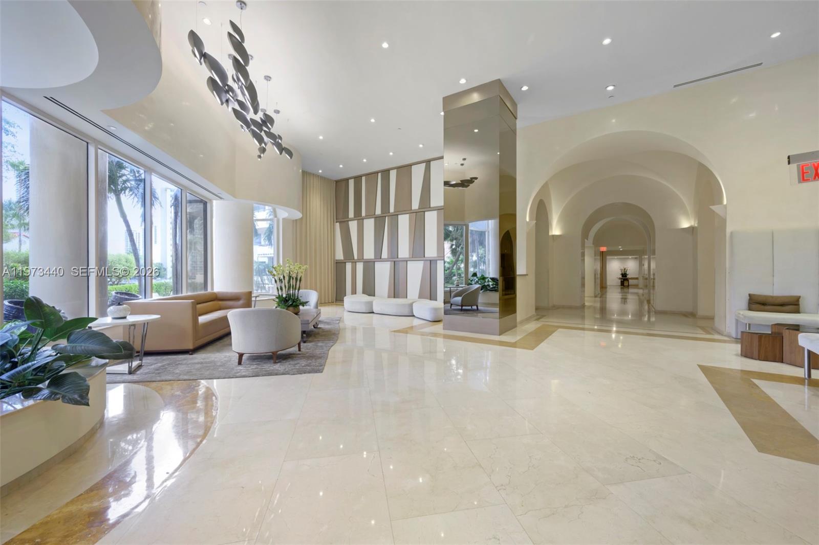 Aventura Condo: 19355 Turnberry Way # 15G, Aventura FL 33180