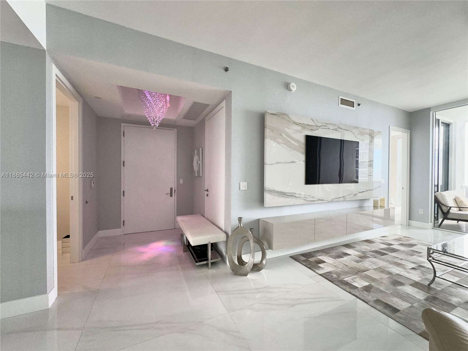 Sunny Isles Beach Condo: 15901 Collins Ave # 2406, Sunny Isles Beach FL 33160