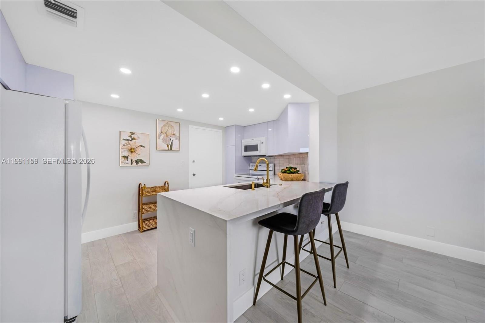Fort Lauderdale Condo: 2100 S Ocean Dr # 5B, Fort Lauderdale FL 33316