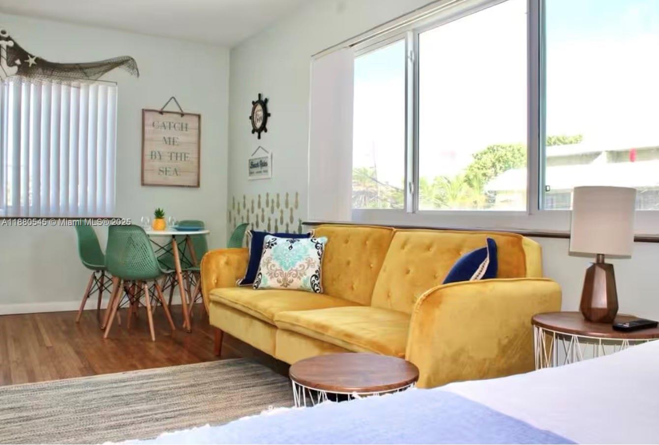 Hollywood Condo: 316 Walnut St # 2, Hollywood FL 33019